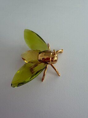DANIEL SWAROVSKI Gold Green Paradise Akima Fly Brooch Pin